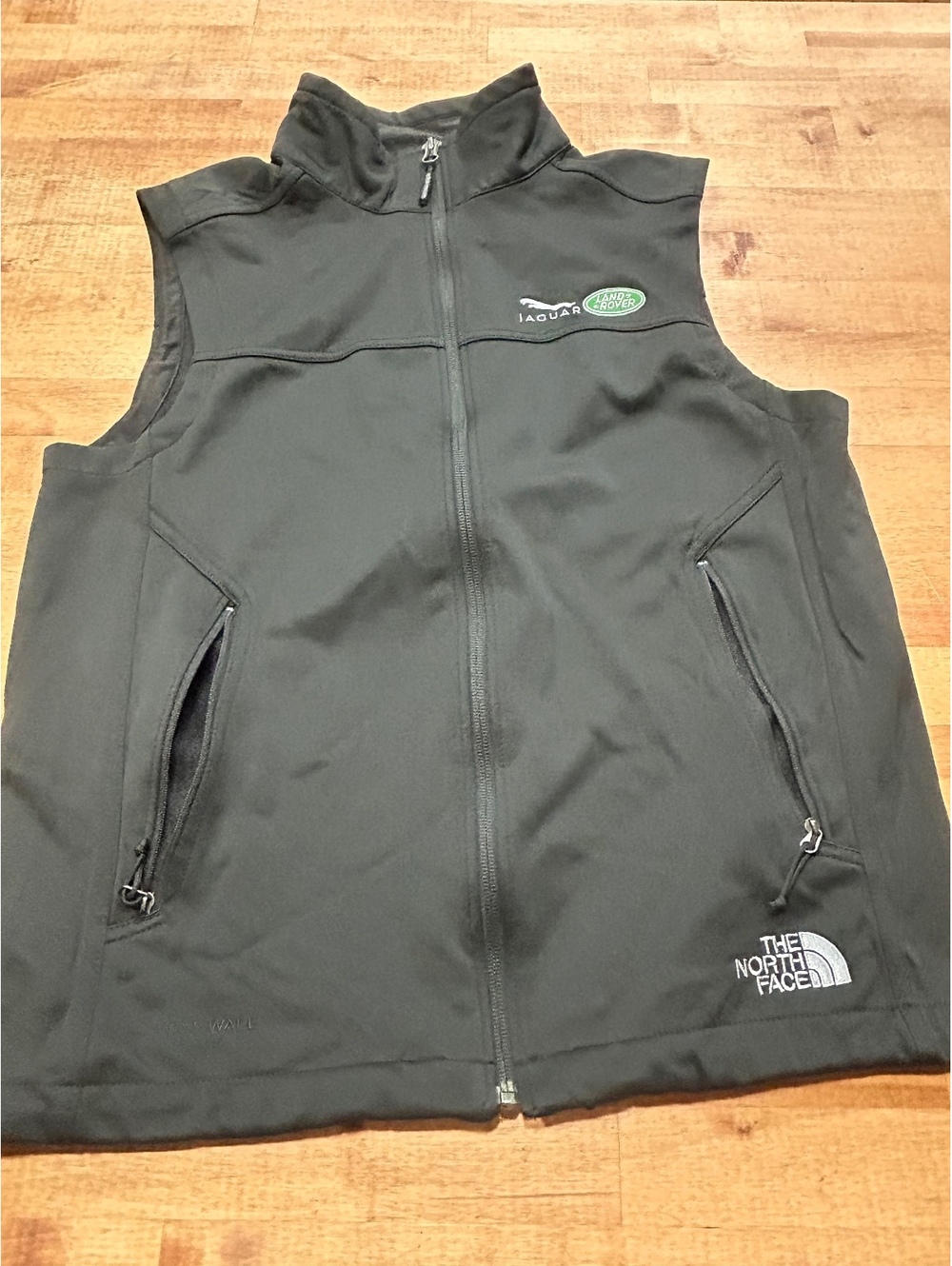 The North Face x Jaguar Land Rover black zip vest unisex petite small